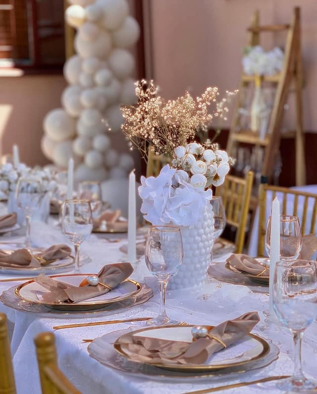 Tablescape Setup 3